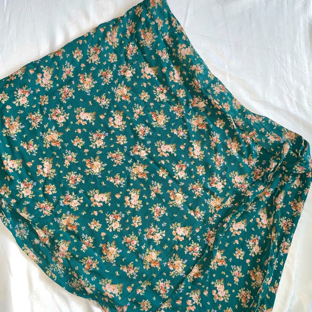 American eagle wrap skirt size L with 2 adjustable size holes